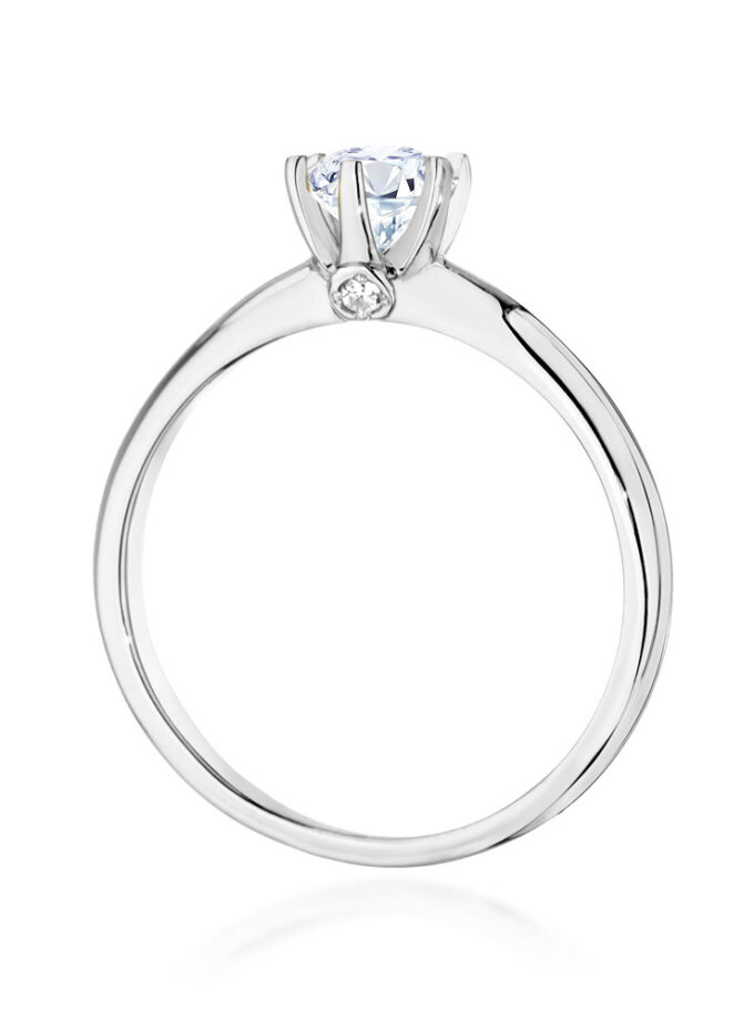 Auksinis žiedas su Baltuoju Safyru ir deimantais